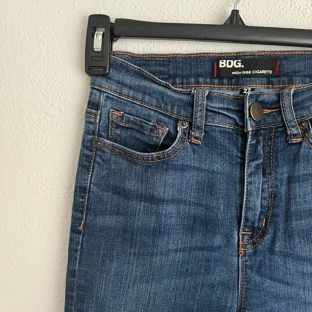 BDG Woman Blue High Rise Cigarette Jean, Size 27